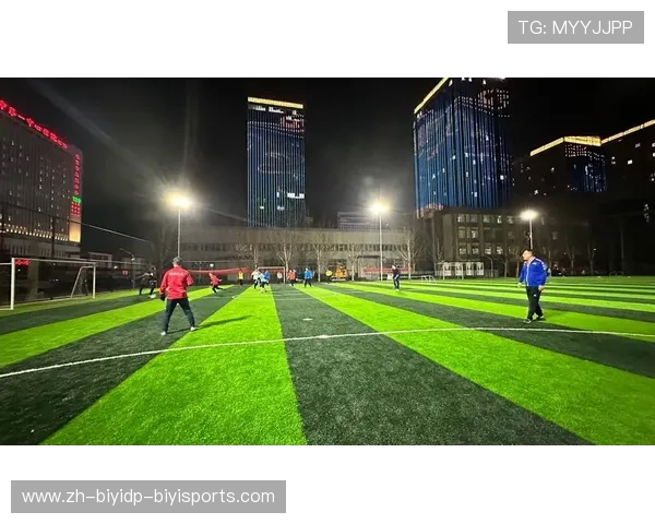 足球灯光系统是否足以保障夜场比赛的画面与球员视野 足球灯光系统是否足以保障夜场比赛的画面与球员视野